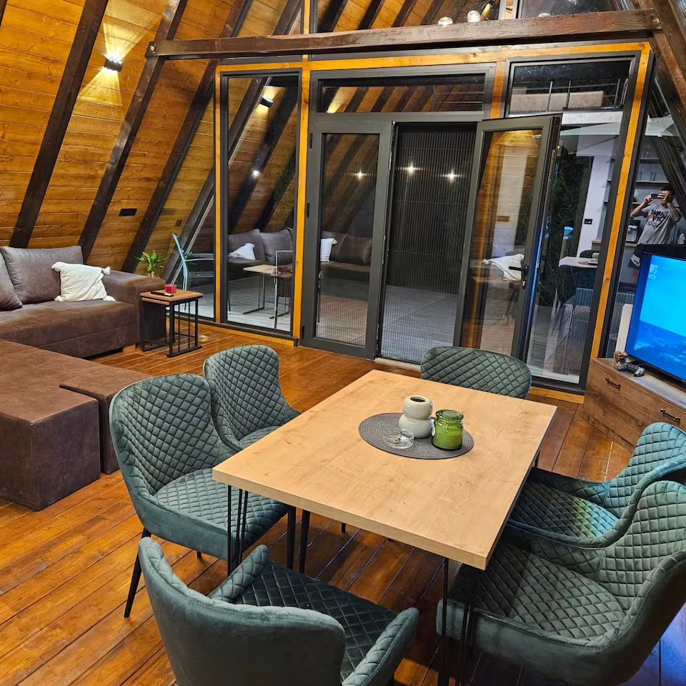 Fully equipped modern kitchen with all amenities